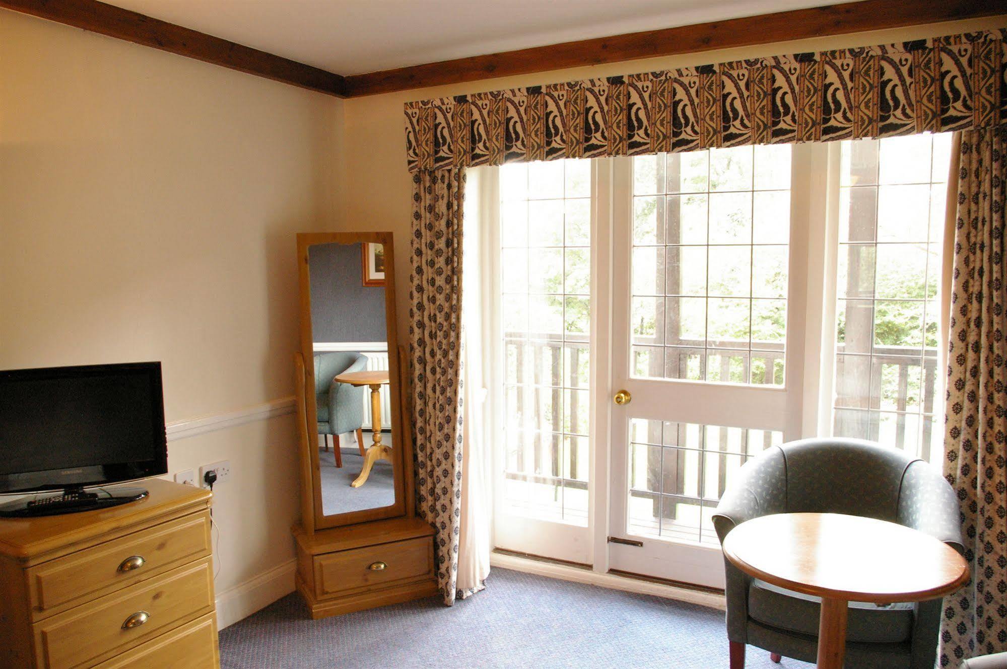 Farnham House Hotel Exterior foto