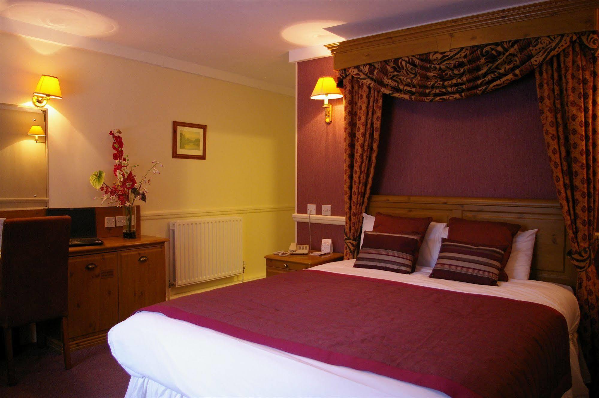 Farnham House Hotel Exterior foto